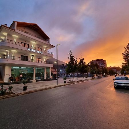 White Villa Пермет Екстер'єр фото