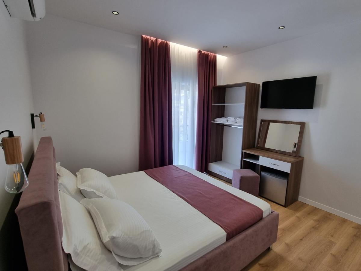 White Villa Пермет Екстер'єр фото