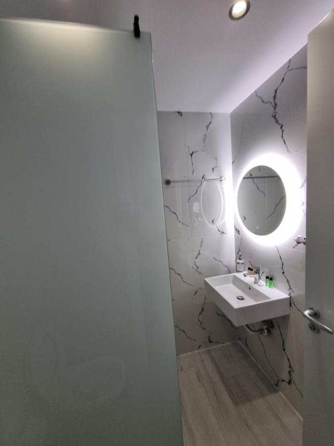 White Villa Пермет Екстер'єр фото