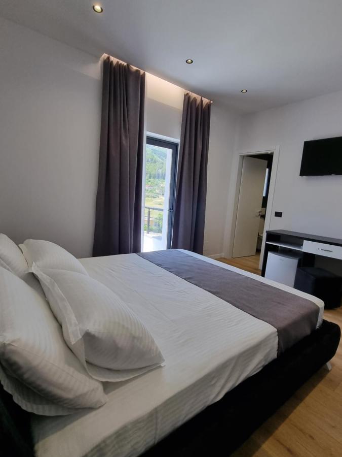 White Villa Пермет Екстер'єр фото