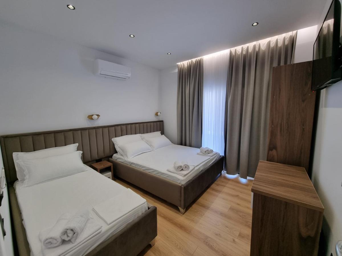 White Villa Пермет Екстер'єр фото