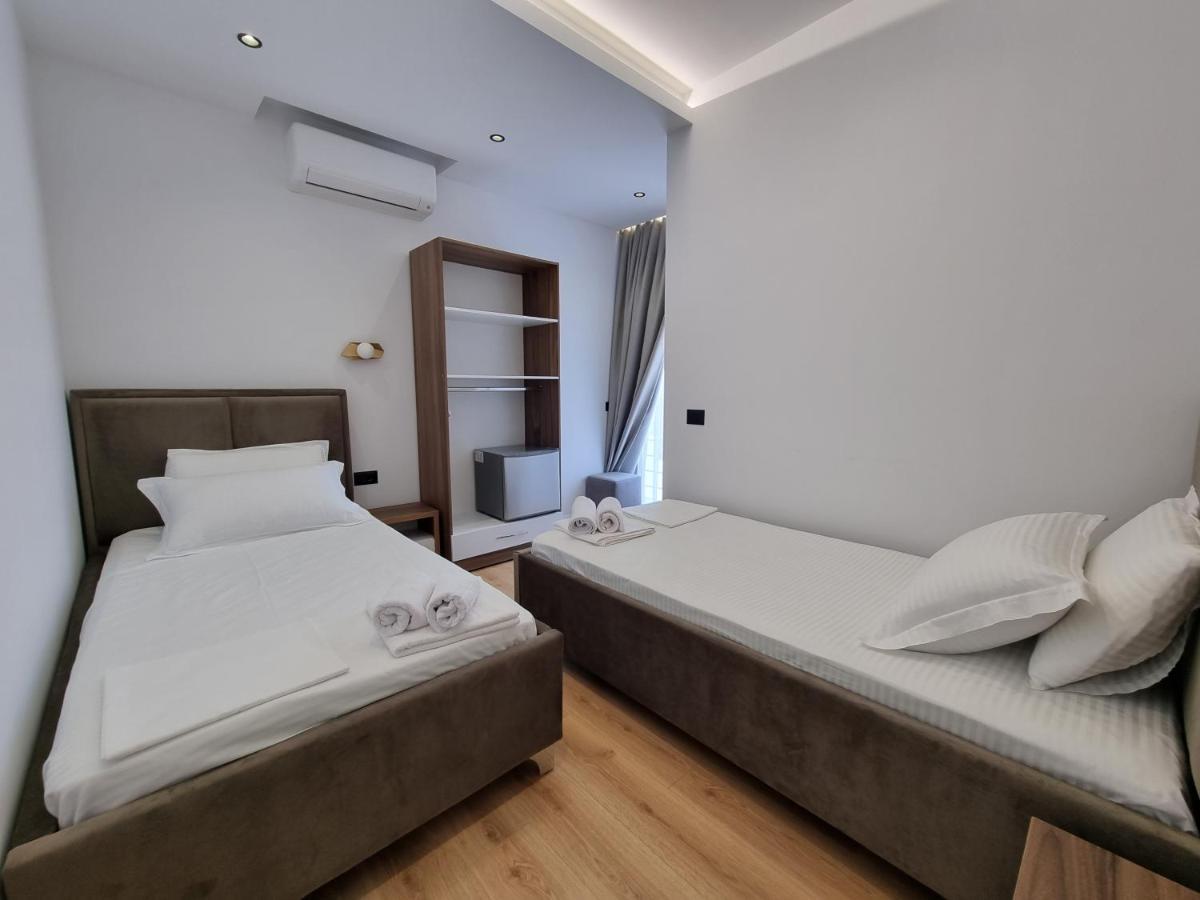 White Villa Пермет Екстер'єр фото