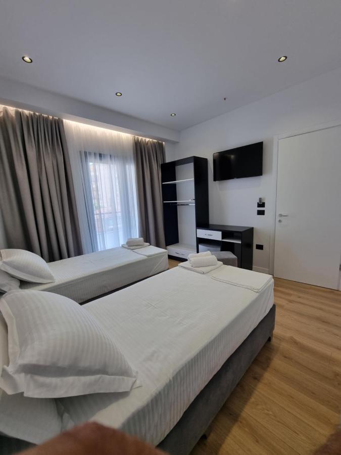 White Villa Пермет Екстер'єр фото