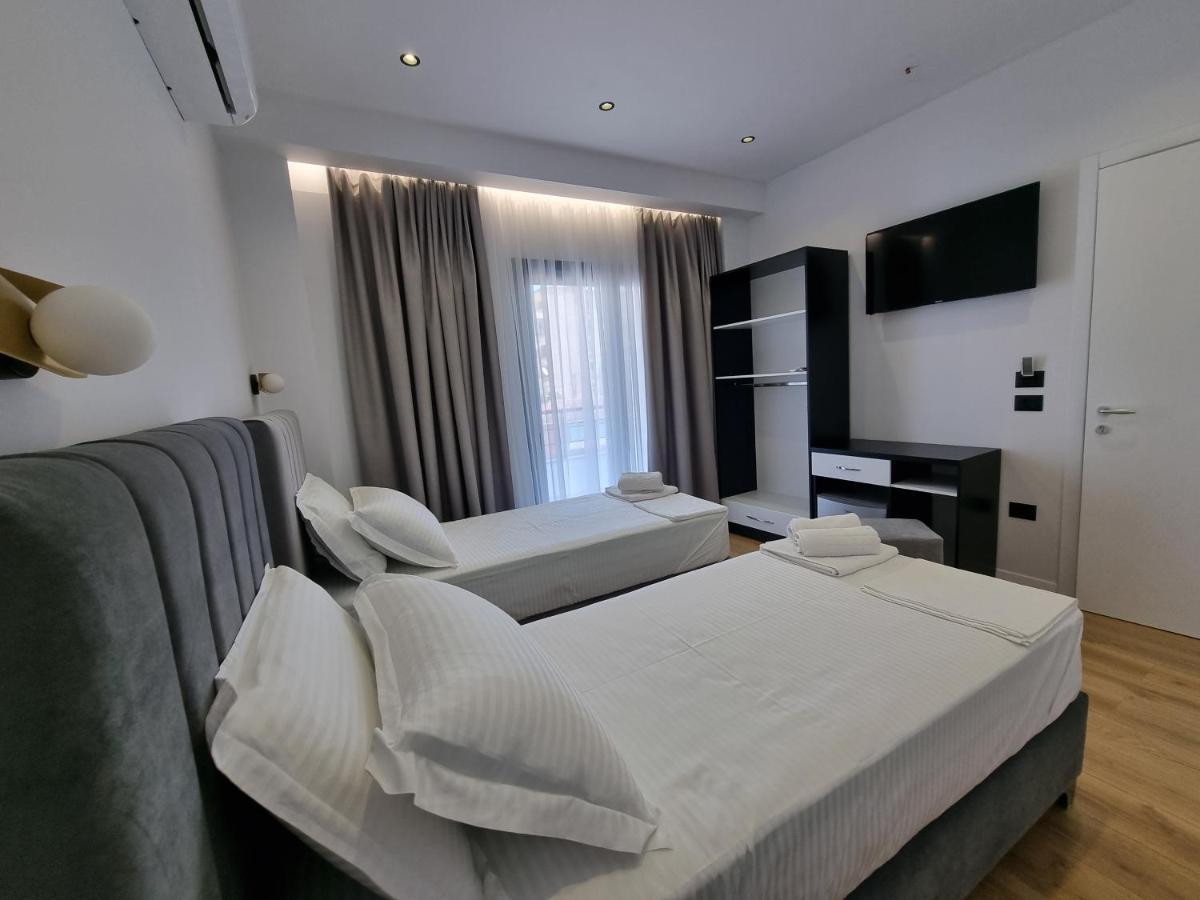 White Villa Пермет Екстер'єр фото