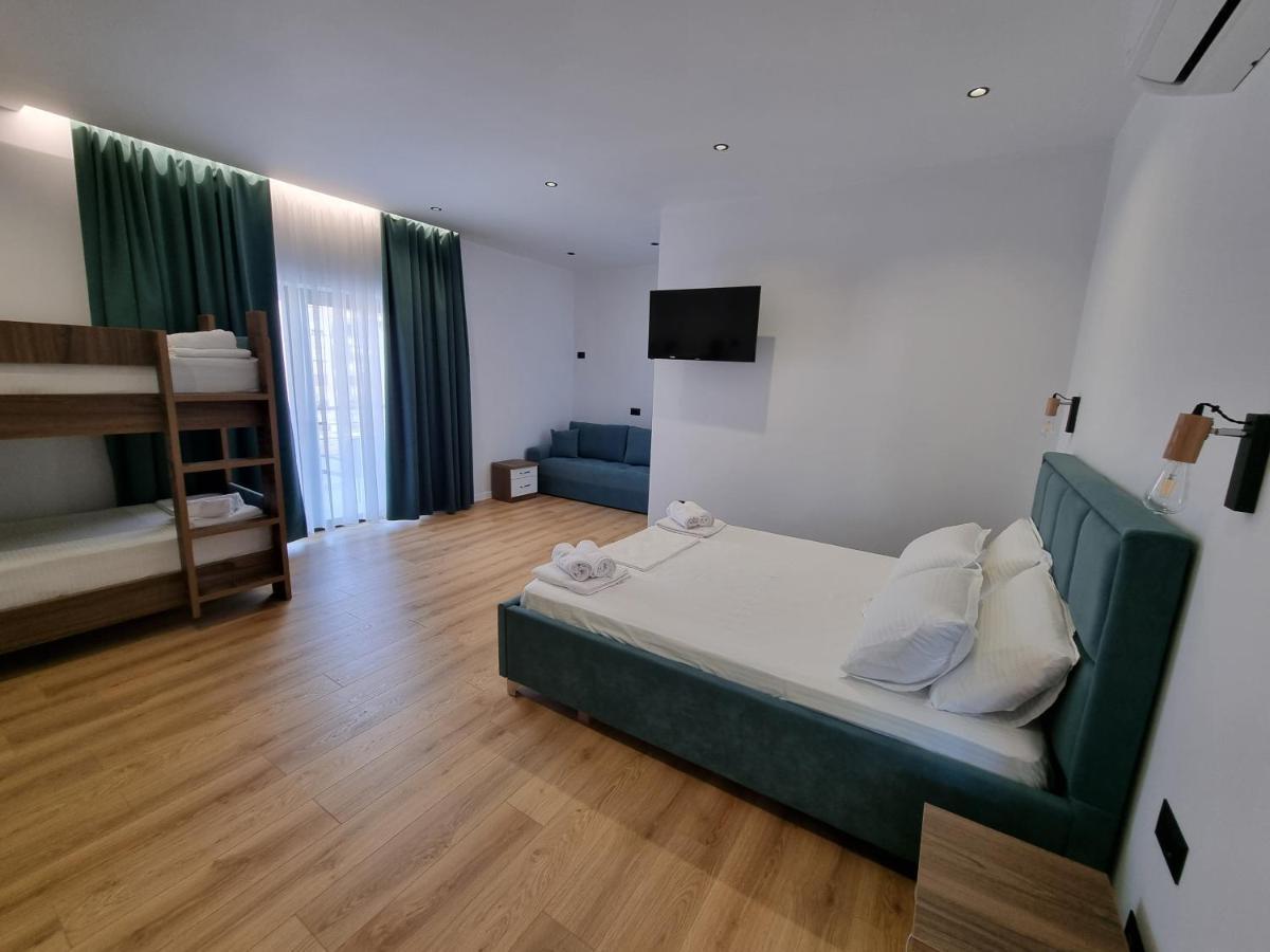 White Villa Пермет Екстер'єр фото