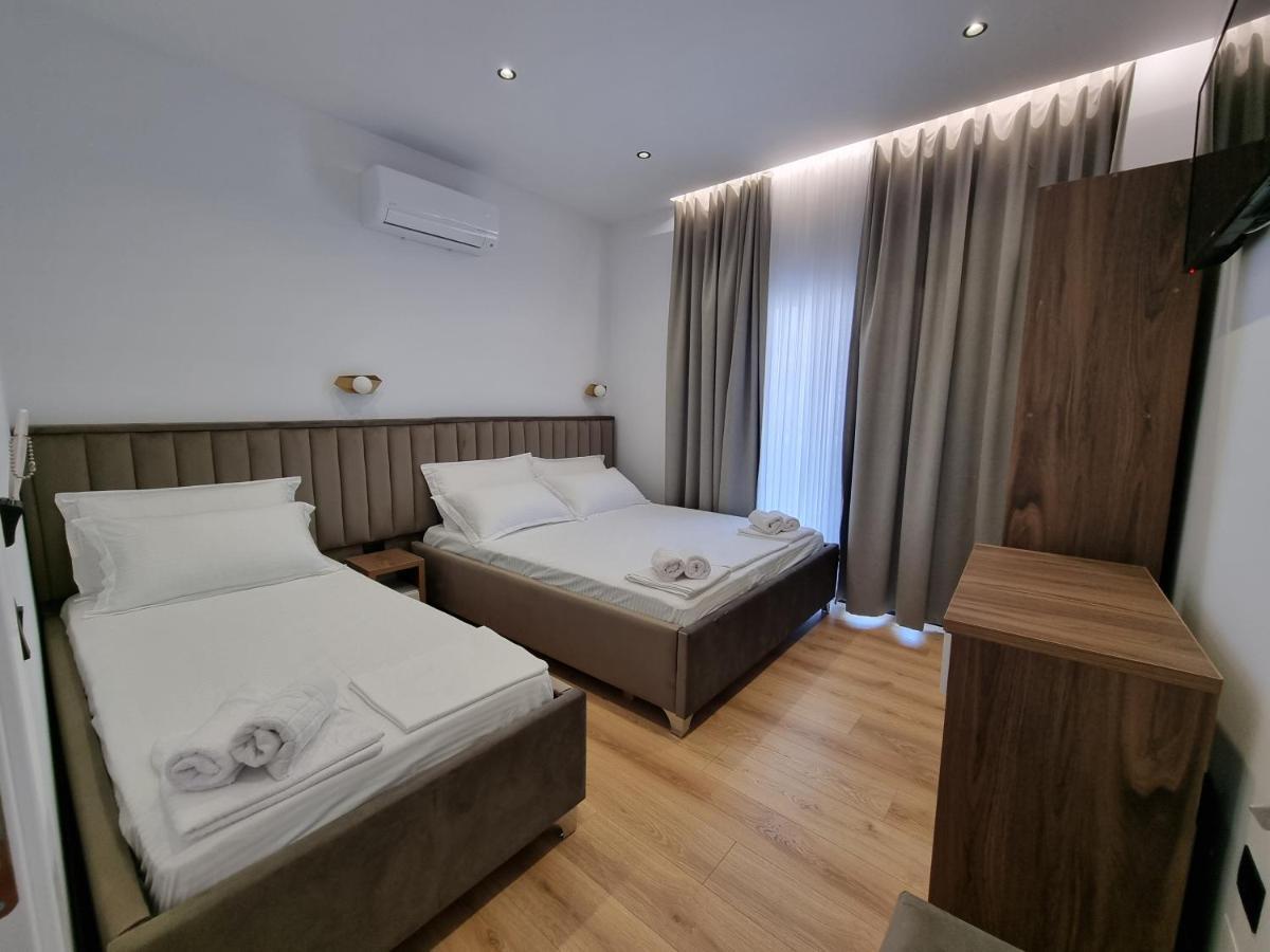 White Villa Пермет Екстер'єр фото
