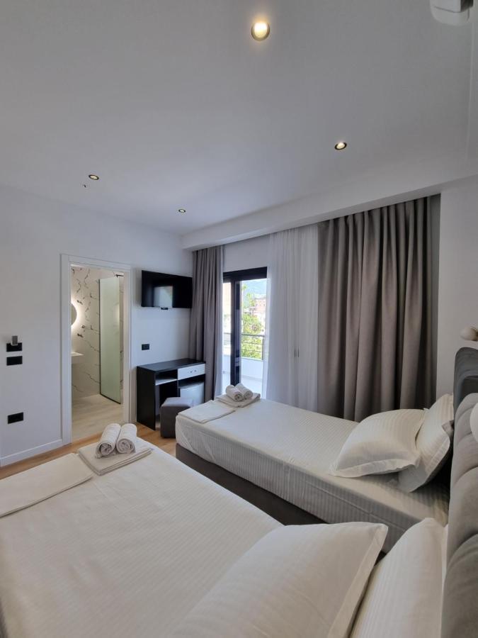 White Villa Пермет Екстер'єр фото